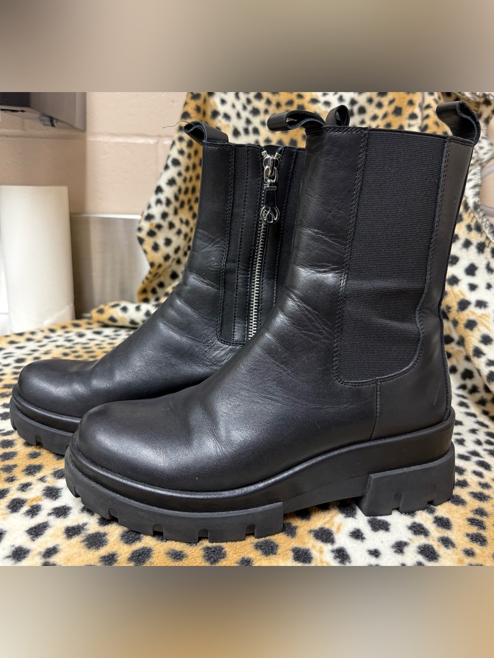 Browns Wishbone “Fortune” Boots Sz 8.5 - Picture 2 of 10